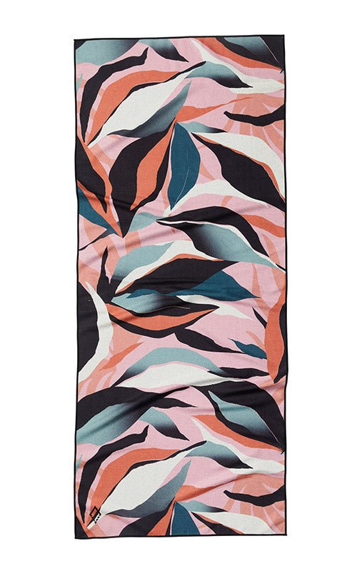 LEAFY PINK TOWEL