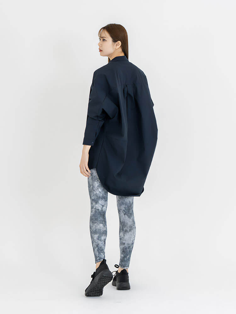 コクーンシルエットシャツ